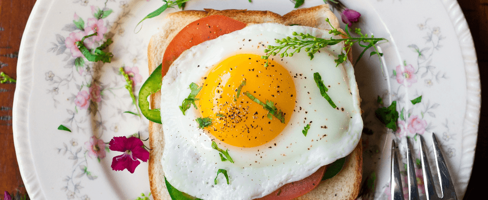 Fried egg on toast